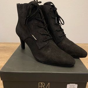 Pelle Moda Yelen Black Kid Suede Lace Up Ankle Booties Size 9.5 Kitten Heel